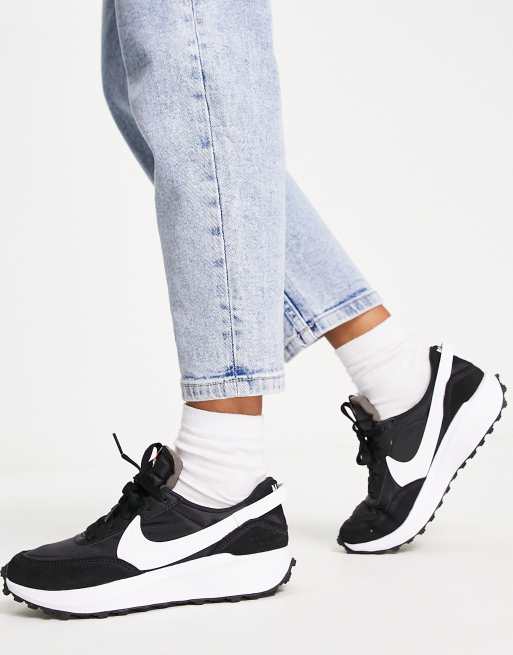 Nike Women's Waffle Debut Vintage Shoes