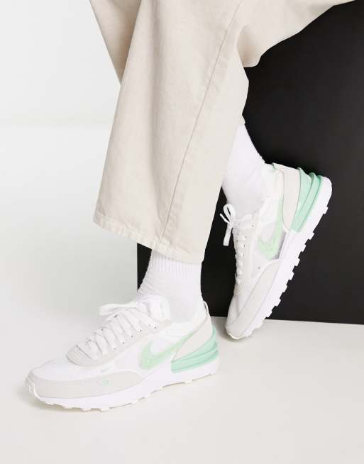 Nike waffle blanche hot sale