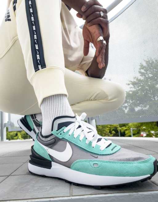 Mint green hot sale nike shoes