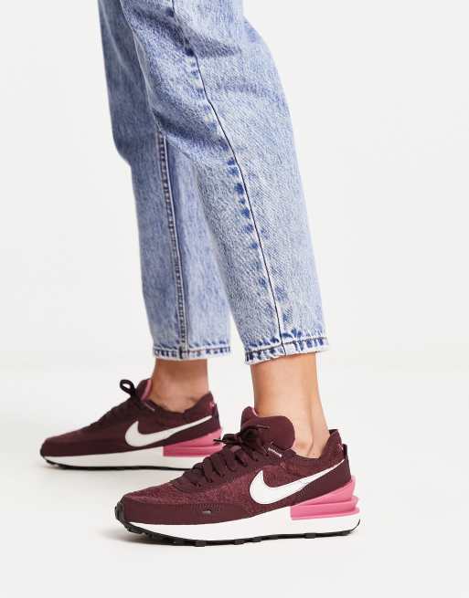 Maroon nike clearance trainers