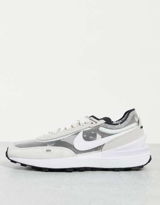 Nike – Waffle One – Sneaker aus Netzstoff in Weiß und Grau, 3 von 4