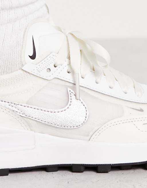 Nike on sale pelle bianca