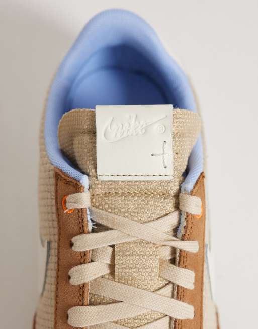 Nike Waffle Racer '26 sneakers in brown and beige, 4 of 5
