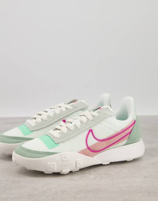 Nike – Waffle Racer 2X – Sneaker in gebrochenem Weiß und Barely-Grün