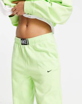 nike verte fluo