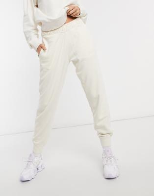 cream nike sweatsuit