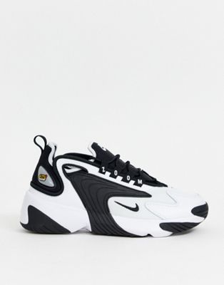 zoom trainers black and white