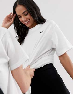 nike oversized tee