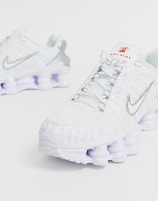 versieren Leven van Stamboom Nike white Shox Total Sneakers | ASOS