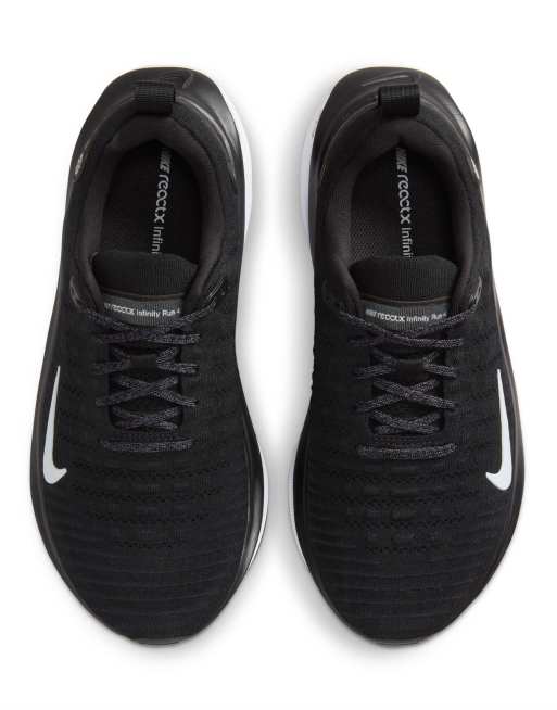 Nike Wide Fit – React Infinity Run Flyknit 4 – Czarno-białe buty sportowe, 2 z 4