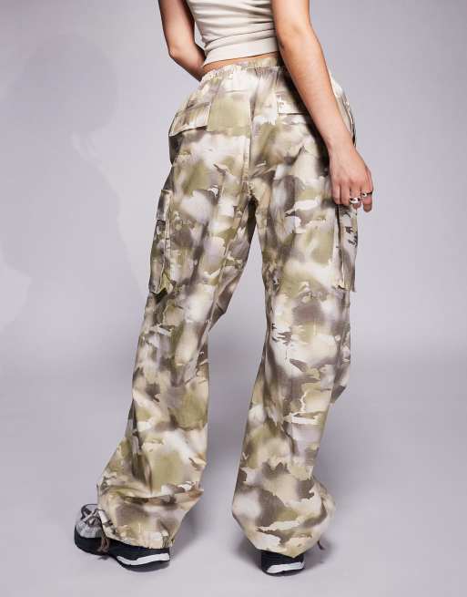 Nike wide leg cargo pants in camo print, 3 of 5