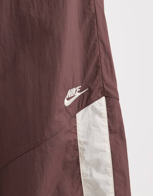 Nike wide leg woven pants in brown , 4 of 5