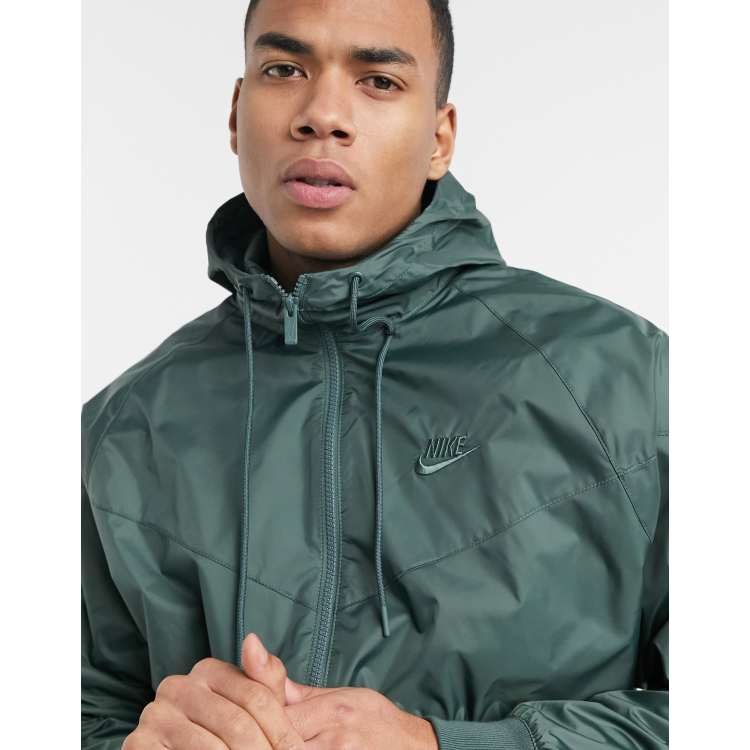 Nike windbreaker jacket in green