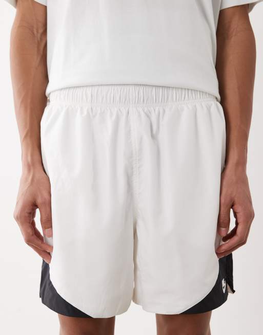 Nike - Windrunner - Hvide lette vævede shorts, 4 af 5