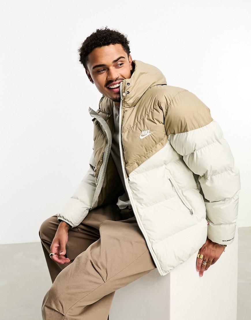 Nike Windrunner insulated hooded jacket in khaki and cream - CREAM-Green