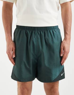 Nike Windrunner Shorts In White
