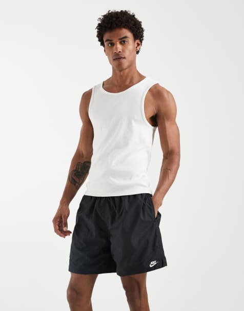 Nike - Windrunner - Sorte lette shorts i vævet materiale - view 1
