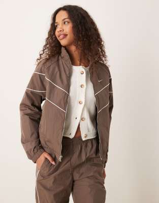 Nike Womens  Nsw Windrunner Woven Uv Full-zip Jacket In Gray