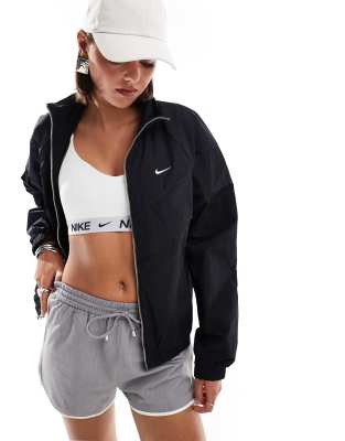 Nike - Windrunner - Trainingsjacke in Schwarz