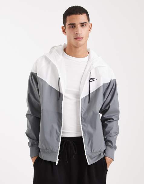 Nike – Windrunner – Windjacke in Grau und Weiß - view 1