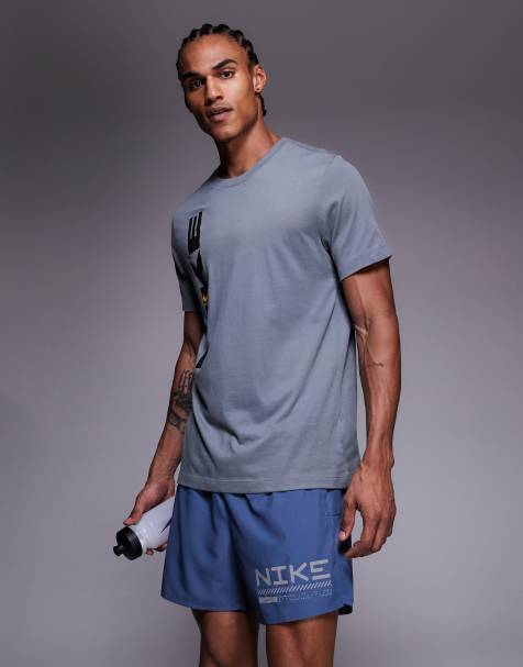 Nike Winter 5-inch 2 in 1 shorts in blue 