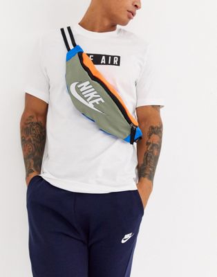 chest fanny pack nike