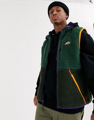 Nike winter sherpa vest in khaki | ASOS