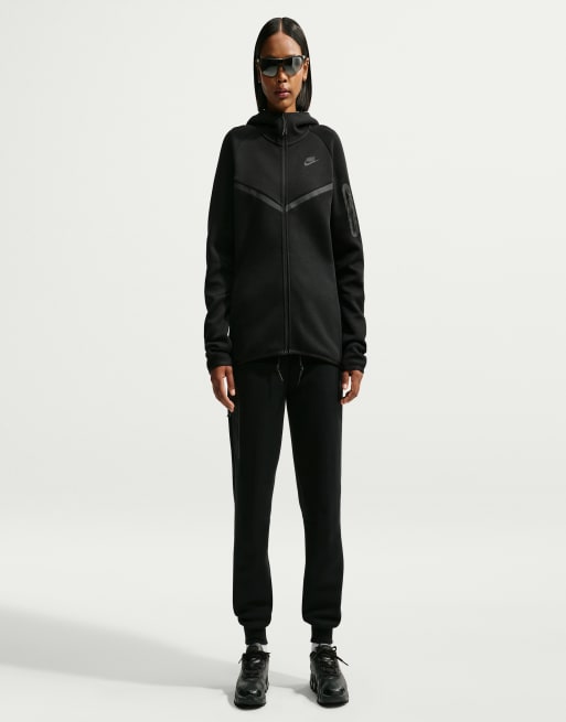 Nike Women's full-zip hoodie in black, 4 of 4