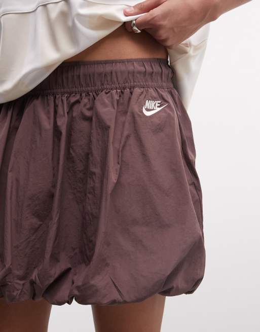 Nike woven bubble skirt in brown, 5 of 5