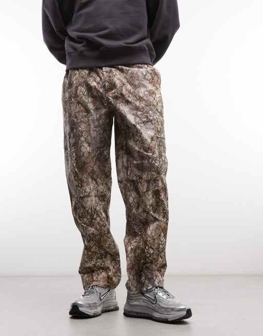 Nike woven pants in khaki camo print , 2 of 5