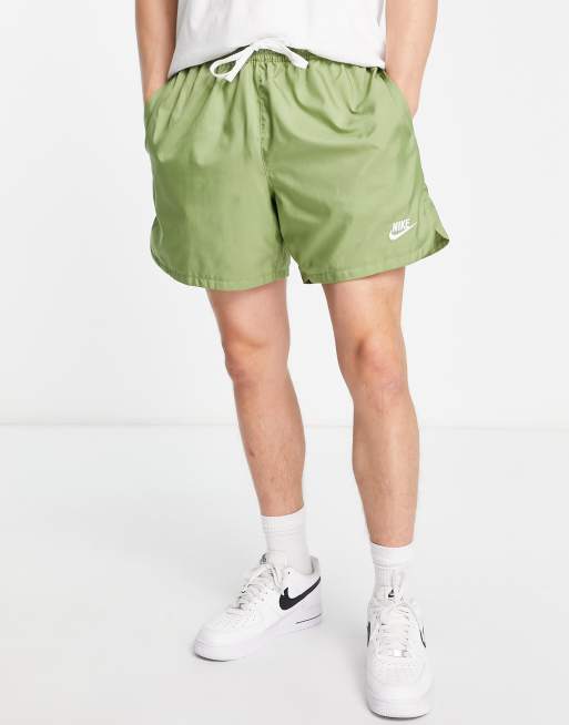 Nike woven store shorts green