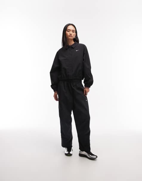Nike woven straight leg trousers in black - view 1
