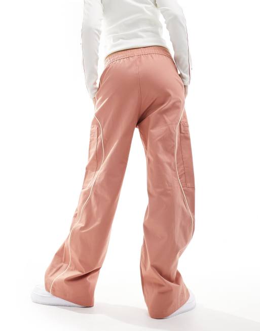 Nike woven best sale pants pink