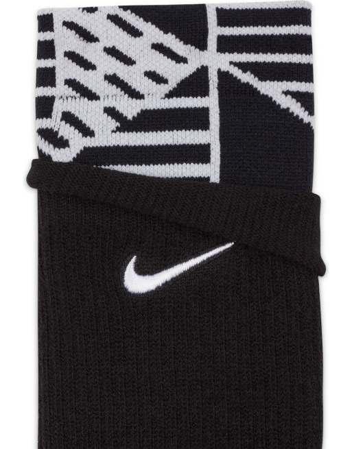 Nike socks hotsell with designs