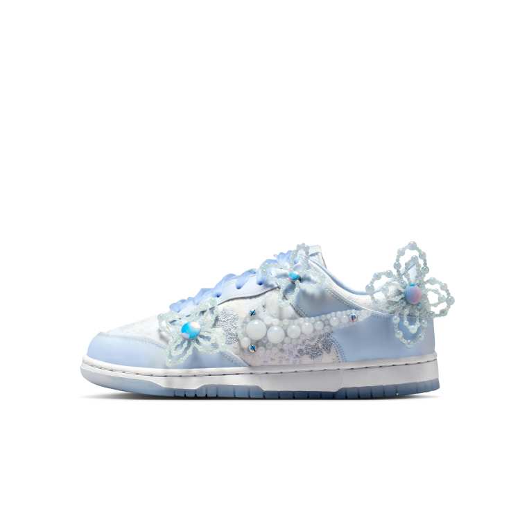 209665776-1-lightblue?$n_750w$