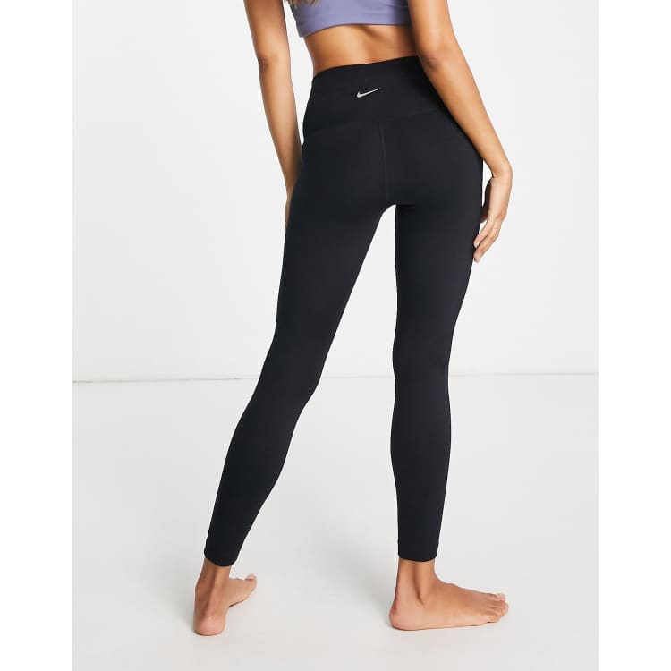 Nike Yoga 7/8 leggings in black | ASOS