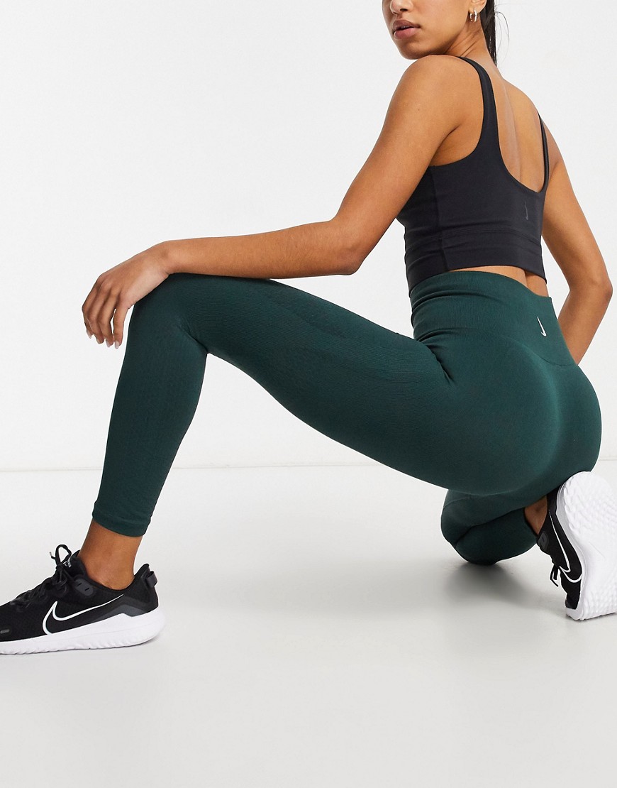 Nike Yoga 7/8 seamless leggings in green