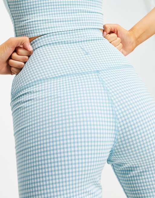 Nike Yoga – Blå 5-tums shorts med gingham-mönster