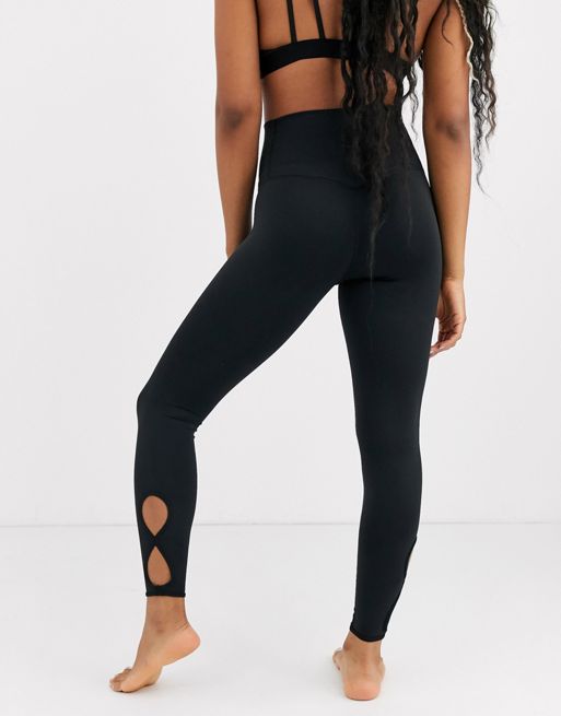 NEW Nike Yoga Core Cutout 7/8 Leggings size L Black