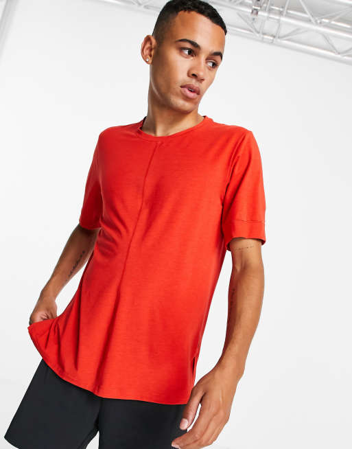 Nike Yoga Dri-FIT – Czerwony T-shirt, 3 z 4