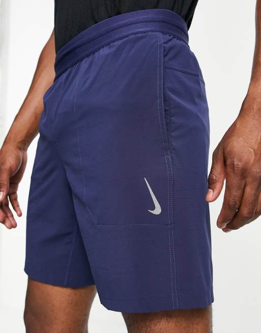 Nike Yoga – Dri-FIT – Niebieskie szorty z tkaniny, 3 z 4