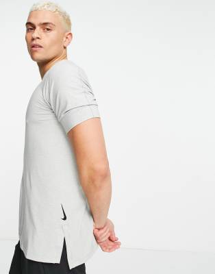 Nike Yoga Dri-FIT T-shirt in grey marle 