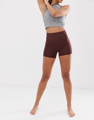 nike vinyasa shorts