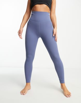 yoga luxe nike