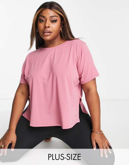 Nike dri fit hotsell shirts women's plus size