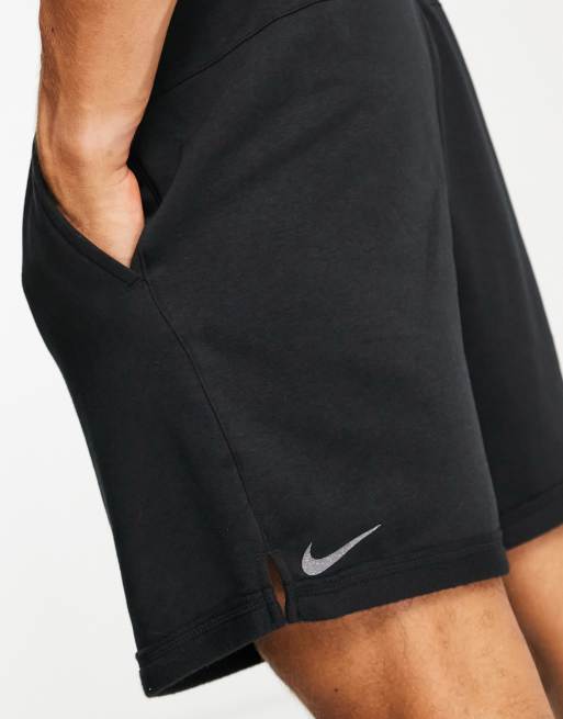 Nike therma fit store shorts