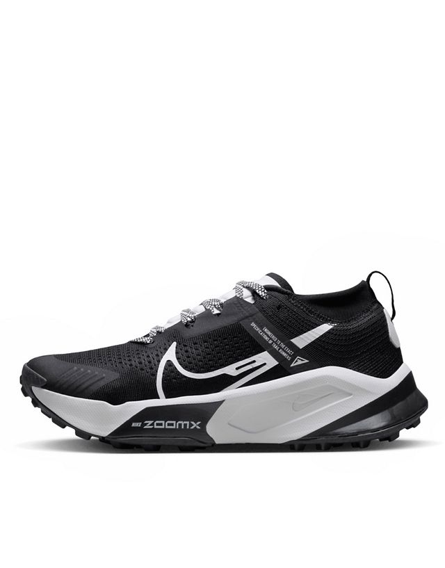 Nike Zegama sneakers in black and white