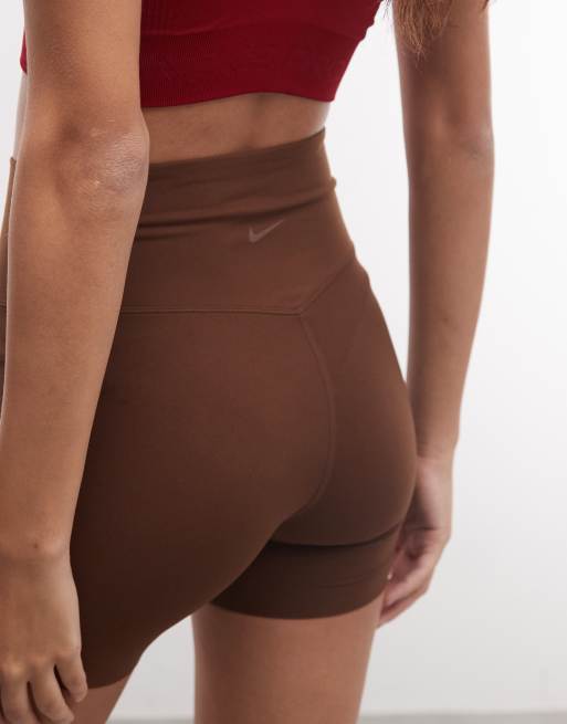 Nike Zenvy 5inch shorts in brown, 4 of 5