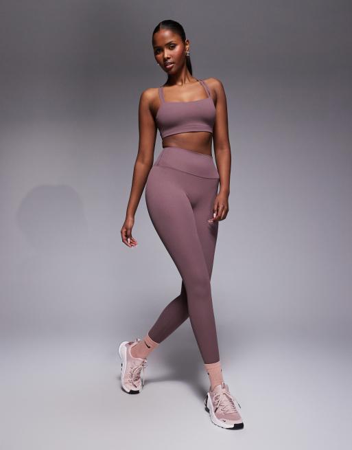 Nike Zenvy strappy bra in light brown, 3 of 4