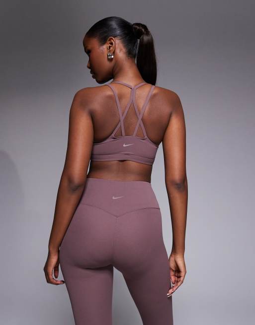 Nike Zenvy strappy bra in light brown, 4 of 4